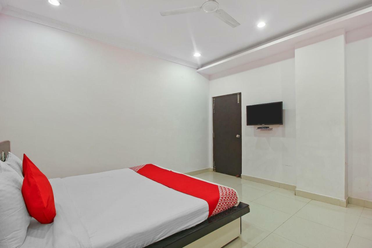 Hotel Oyo Flagship 463 Banjara Hills Hajdarabad Zewnętrze zdjęcie