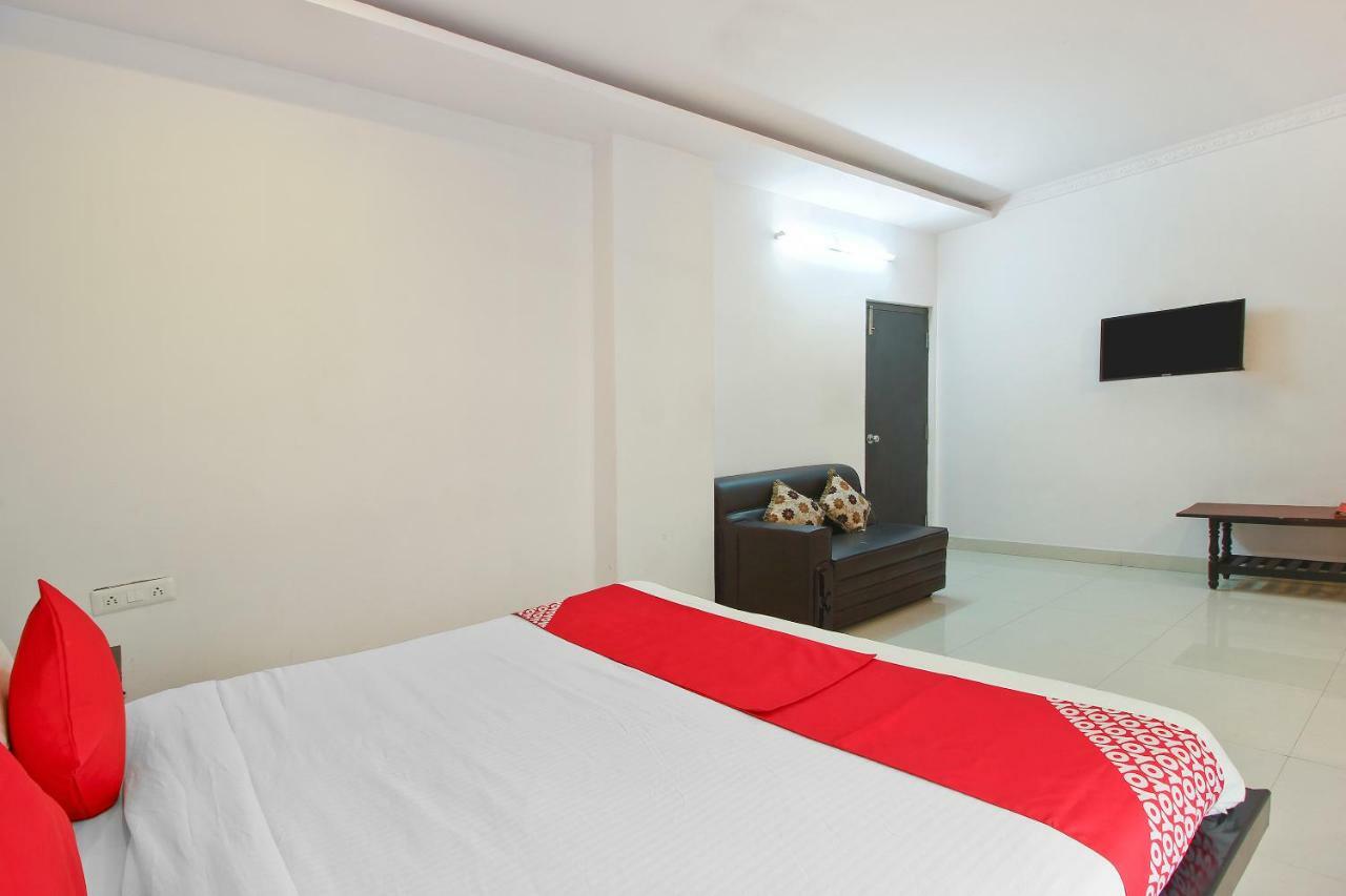 Hotel Oyo Flagship 463 Banjara Hills Hajdarabad Zewnętrze zdjęcie